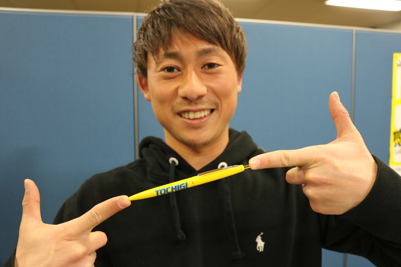 続いて和田選手が紹介するのは、【BICボールペン】（価格：324円）
