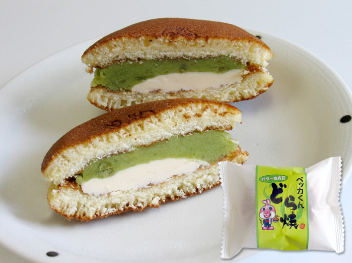 【ぺっかくん富貴豆】
・山形名物「富貴豆」を入れたバターどら焼きです。
■価格:1個210円、5個入り箱1,080円
■店舗:明友(ファンエリア)