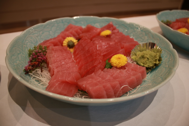 ねこや商店 社長門川安秀さまが美味しいお魚の差し入れをしてくださいました！ありがとうございました。