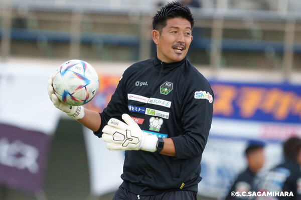 【SC相模原】渡辺GKコーチ.jpg