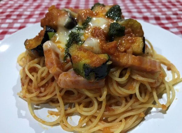 なすとチーズのトマトソースパスタ.jpg