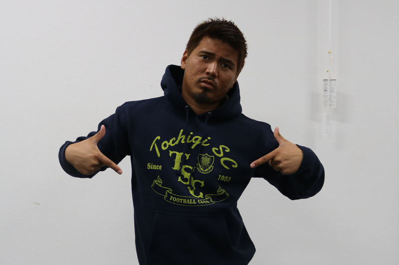 夏のイメージが強い(？)、古波津辰希選手にも着てみてもらいました！