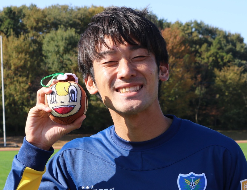 【アカパックン】・寒くなるとやっぱりお風呂が恋しくなりますね☆ご家庭のお風呂をキレイに保ってくれるアカパックンです！■価格：1,404円■販売場所：フードコートグッズ売店、ホームゴール裏グッズ売店