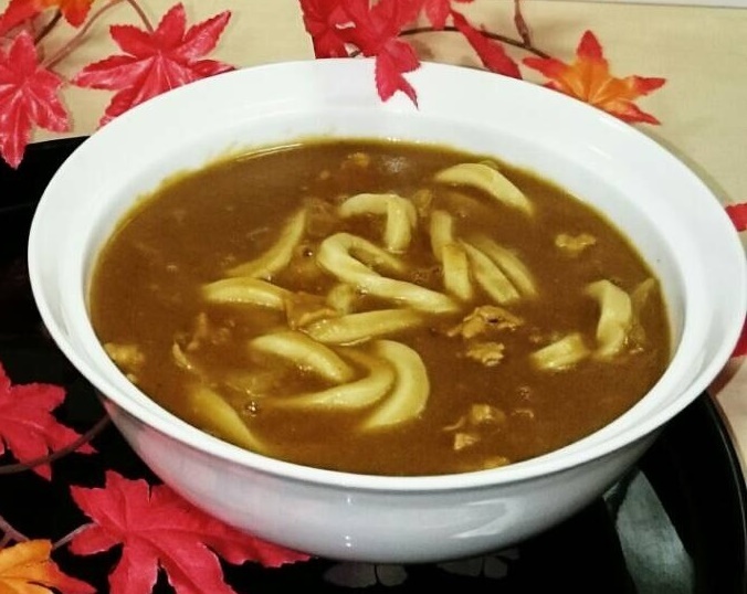 なすのまきうどんさんの「カレーうどん」でしたっ★
この時季、あったかーいカレーうどんはカラダを温めるにはもってこいのグルメです。
まだ味わったことのない方は是非ともグリスタでご賞味下さい♪