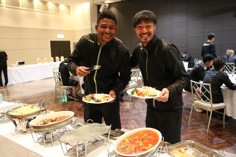 ヘニキ選手と菅和範選手