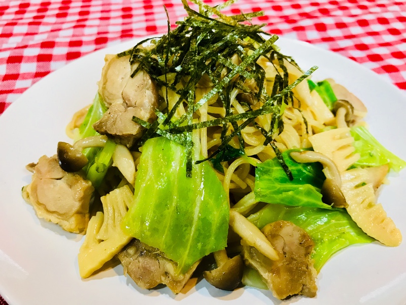 【若鶏と春野菜の和風パスタ】
・京都といえば「和」ということで、旬のたけのこ、春きゃべつ、しめじ、豆苗でお野菜たっぷりに仕上げました!
■価格:600円
■販売店舗:スポーツカフェ92(ファンエリア)