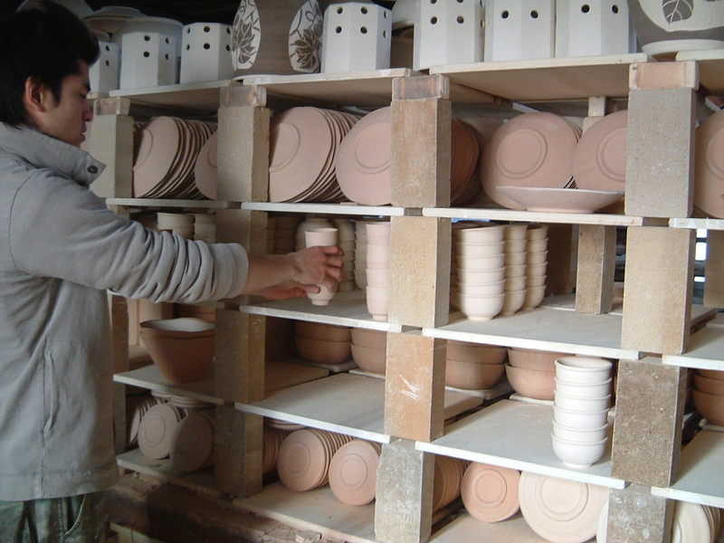 製陶所では様々な陶器を製作しています！