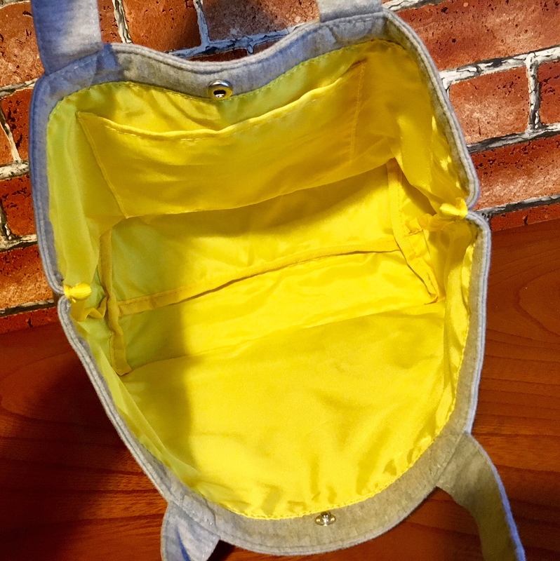 【ワッペンランチトート】
・お弁当入れにぴったりのランチトート！
もちろんお弁当以外にもオススメですよ★
■価格：3,024円
■販売場所：ファンエリア内グッズ売店、ゴール裏グッズ売店