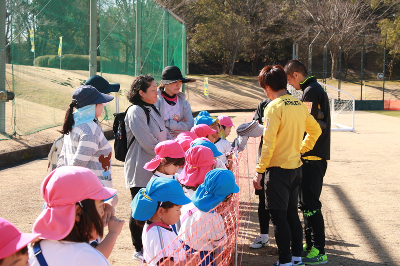 選手たちも子どもたちから元気をもらいました!その様子は栃木SC公式Instagramのストーリーにて更新しています。こちらから→https://www.instagram.com/toch...
