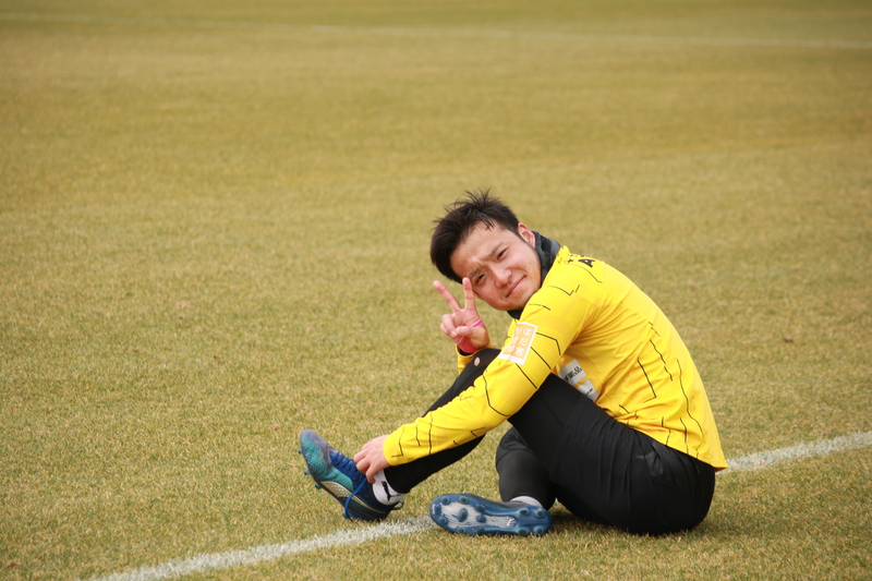 2月6日はトレーニングマッチです！ここまであいにくのお天気が続いているトレーニングマッチ。晴れますように！！■栃木SC公式Twitterでもキャンプ情報を随時更新！&nbsp;
https://twitter.com/tochigisc&nbsp;
■キャンプ中の動画はInstagramのストーリーを中心にアップしていきます！&nbsp;
https://www.instagram.com/tochigisc_official/?hl=ja
＝＝＝＝＝＝&nbsp;&nbsp;
【ホーム開幕戦】&nbsp;&nbsp;
2019明治安田生命J2リーグ 第1節
「栃木ＳＣvsツエーゲン金沢」&nbsp;&nbsp;
2月24日(日)14:00キックオフ！（会場：栃木県グリーンスタジアム）&nbsp;&nbsp;
▼＜早得7＞金沢戦「トッキーチケット」にて発売中！
https://www.jleague-ticket.jp/...&nbsp;&nbsp;
▼シーズンパスポート好評発売中！&nbsp;&nbsp;
http://www.tochigisc.jp/ticket...&nbsp;&nbsp;
▼2019シーズンユニフォーム概要ならびに販売について&nbsp;&nbsp;
http://www.tochigisc.jp/info/1...&nbsp;&nbsp;
▼ユニフォームのお申込みはこちらから(Jリーグオンラインストア)&nbsp;&nbsp;
https://www.tochigisc.jp/info/...&nbsp;&nbsp;
＝＝＝＝＝＝