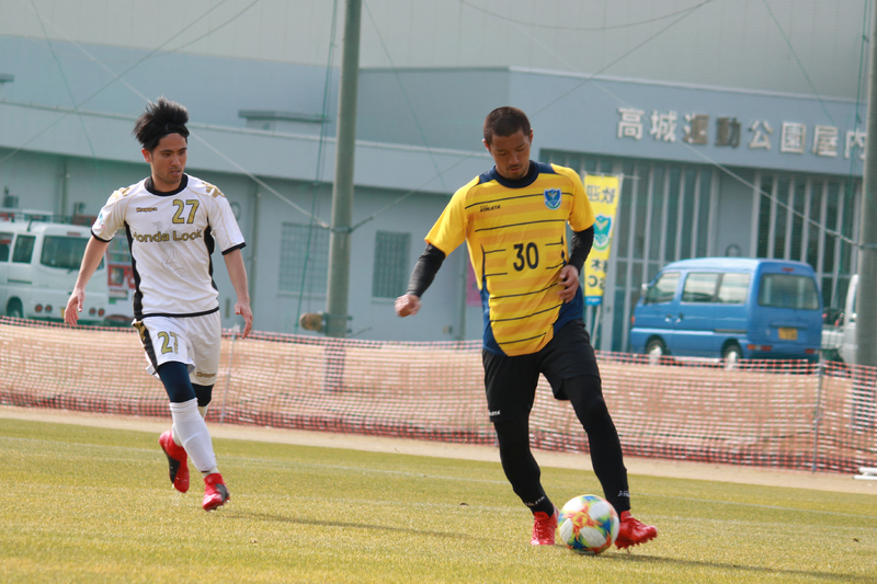 半袖でも過ごせるくらいの気温でした。
※ウエアのサイズ調整のため背番号とは異なる番号を着用しております。試合結果はこちらよりご確認ください→http://www.tochigisc.jp/info/10327