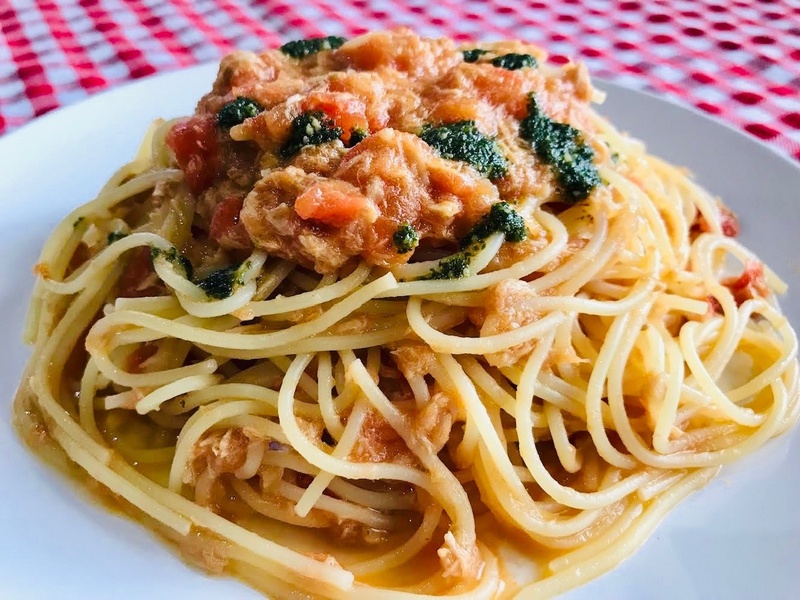 【フレッシュトマトとツナのパスタ】
・本日の限定パスタは、岡山はトマトの名産地ということで、フレッシュトマトとツナとバジリコソースでさっぱりと仕上げました！
■価格：600円
■販売店舗：スポーツカフェ92(ファンエリア)
