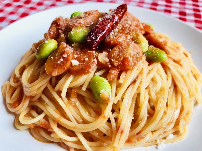 【チョリソーと枝豆のアラビアータパスタ】
・あらびきのチョリソーと旬の枝豆の夏パスタです！辛さは調整できます！
■価格：600円
■販売店舗：Sports Cafe92(ファンエリア)