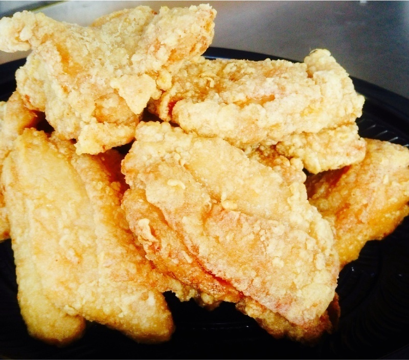 【鶏の唐揚げ】
・シンプルに醤油、ニンニク、お酒で味付けし食べやすくしています。
■価格：500円
■販売店舗：ミスターチキン(ファンエリア)