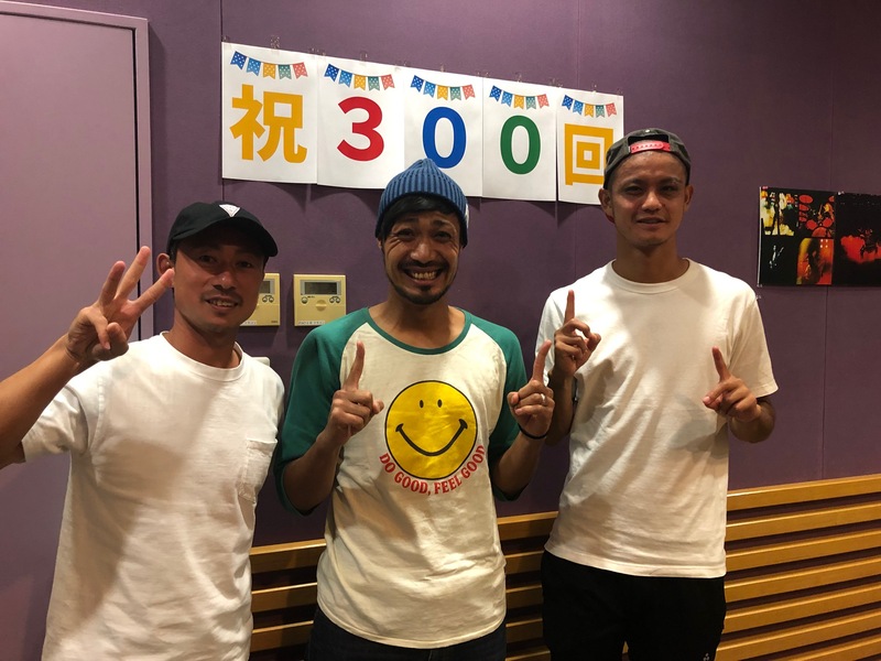 【番組名】RADIO BERRY(FM栃木)SC_FM『ラジカン』
【番組時間】10月8日(火)20:00~20:30
【出演者】菅和範選手・田代雅也選手・和田達也選手 ※収録での出演になります。 今回の放送で、菅選手がDJを務めて300回目の放送です!ぜひお聴きください!
<レディオベリー>
◎SC_FM『ラジカン』について・・・
毎週栃木SC選手を始めとしたゲストを招いてDJ菅和範とあんなことやこんなことを楽しくワイワイトークして参ります!!また、皆さんからの質問にも毎週お答えしていきますので、サッカーの質問にプライベートの質問、学校・お仕事・恋愛の悩み相談もOK!番組HPから気軽にどしどしメッセージを送ってください!!
詳しくはこちら⇒http://www.berry.co.jp/scfm/
※番組の放送時間や出演選手など、急遽変更になる場合もございますので予め了承ください。