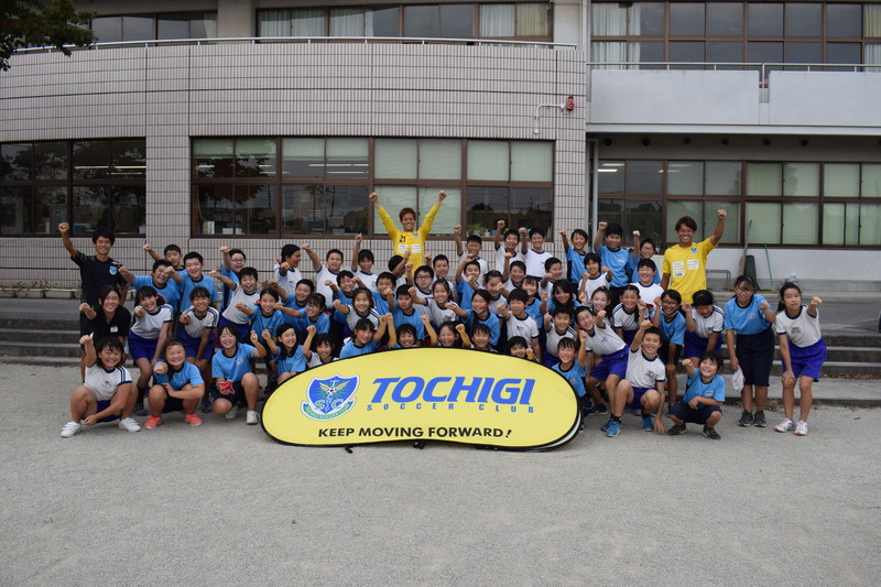 ＜ゆめプロジェクトとは＞栃木サッカークラブの社会貢献活動の一環として、選手・スタッフが学校において講話や実技を行い、スポーツを通じてこどもたちとの交流を図ることにより、子ども達の心身の健全な発達に対して積極的に関与・貢献していくことを目的としています。