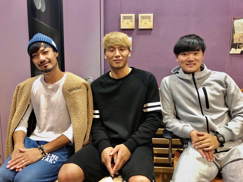 【番組名】RADIO BERRY(FM栃木)SC_FM『ラジカン』
【番組時間】10月29日(火)20:00~20:30
【出演者】菅和範選手・ユ ヒョン選手・キム ドンギュ通訳 ※収録での出演になります。
<レディオベリー>
◎SC_FM『ラジカン』について・・・
毎週栃木SC選手を始めとしたゲストを招いてDJ菅和範とあんなことやこんなことを楽しくワイワイトークして参ります!!また、皆さんからの質問にも毎週お答えしていきますので、サッカーの質問にプライベートの質問、学校・お仕事・恋愛の悩み相談もOK!番組HPから気軽にどしどしメッセージを送ってください!!
詳しくはこちら⇒http://www.berry.co.jp/scfm/
※番組の放送時間や出演選手など、急遽変更になる場合もございますので予め了承ください。