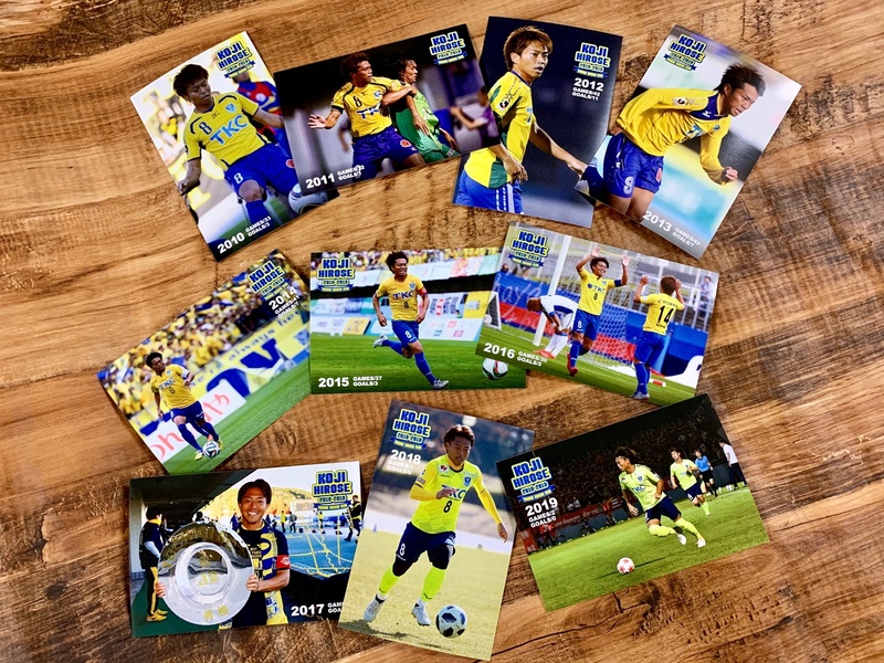 【ポストカードセット】
過去10シーズン、各シーズンの写真を10枚1セットにしたポストカードセット。
※デザインは若干変更になる場合がございます。
■価格：1,000円

※すべて税込価格となります。


