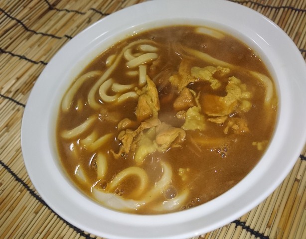 ・残暑がある今だからこそ熱々のカレーをご用意しました!!
なすのまきうどんといえば暑くても熱いカレーうどんです!!
いい汗をかきましょう!!
■価格:500円
■販売場所:なすのまきうどん(バックスタンド)